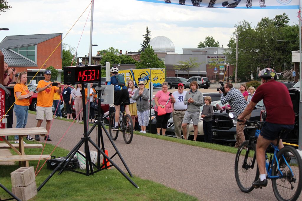 A Close Look At The Starting Line, Where Many Onlookers Gathered To Cheer On The Racers At The Finish Line