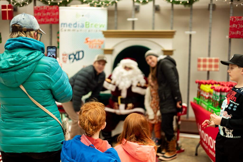 2025-Christmas-tree-Lighting