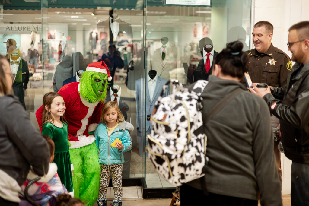 2025-Christmas-tree-Lighting