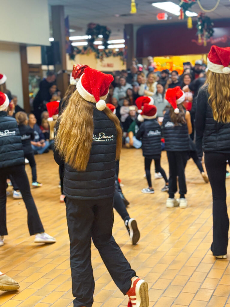 2025-christmas-tree-lighting